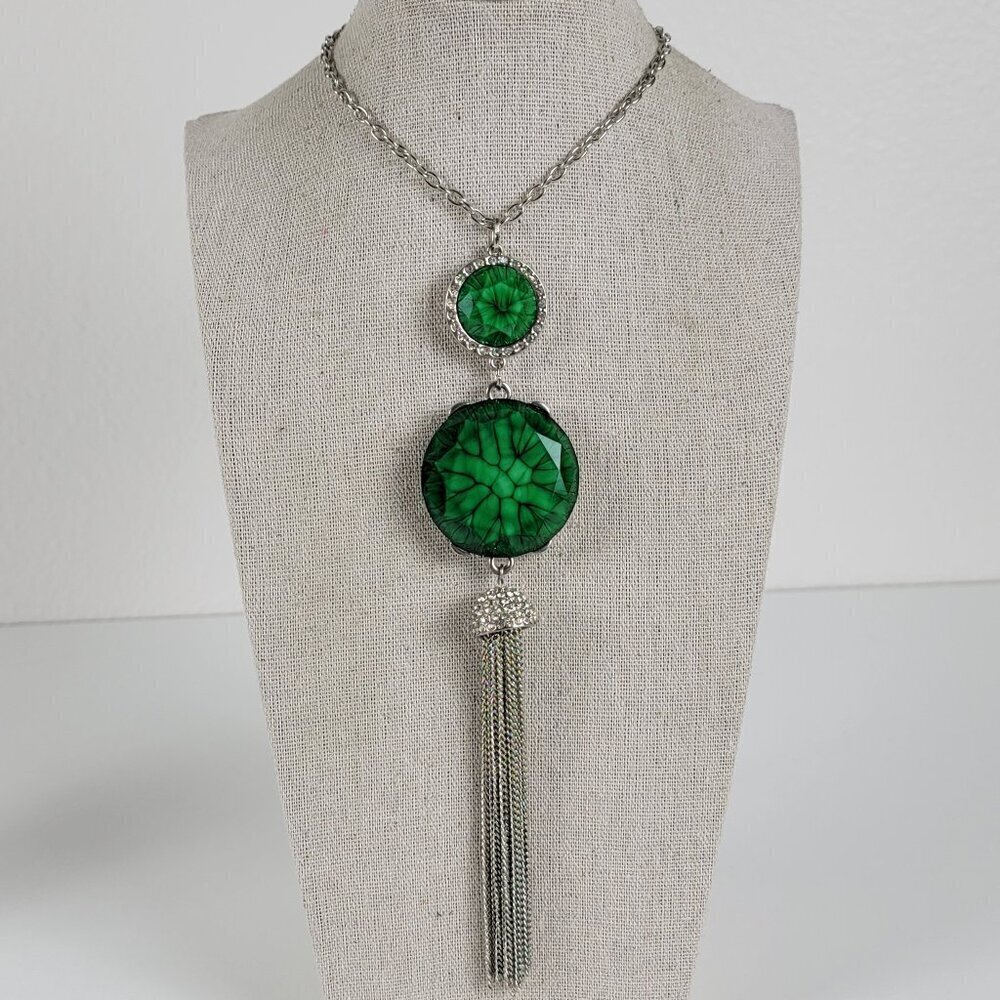 Vera Wang Green Cabochon Clear Crystal Tassel Pendant Necklace 32 In Silver Tone